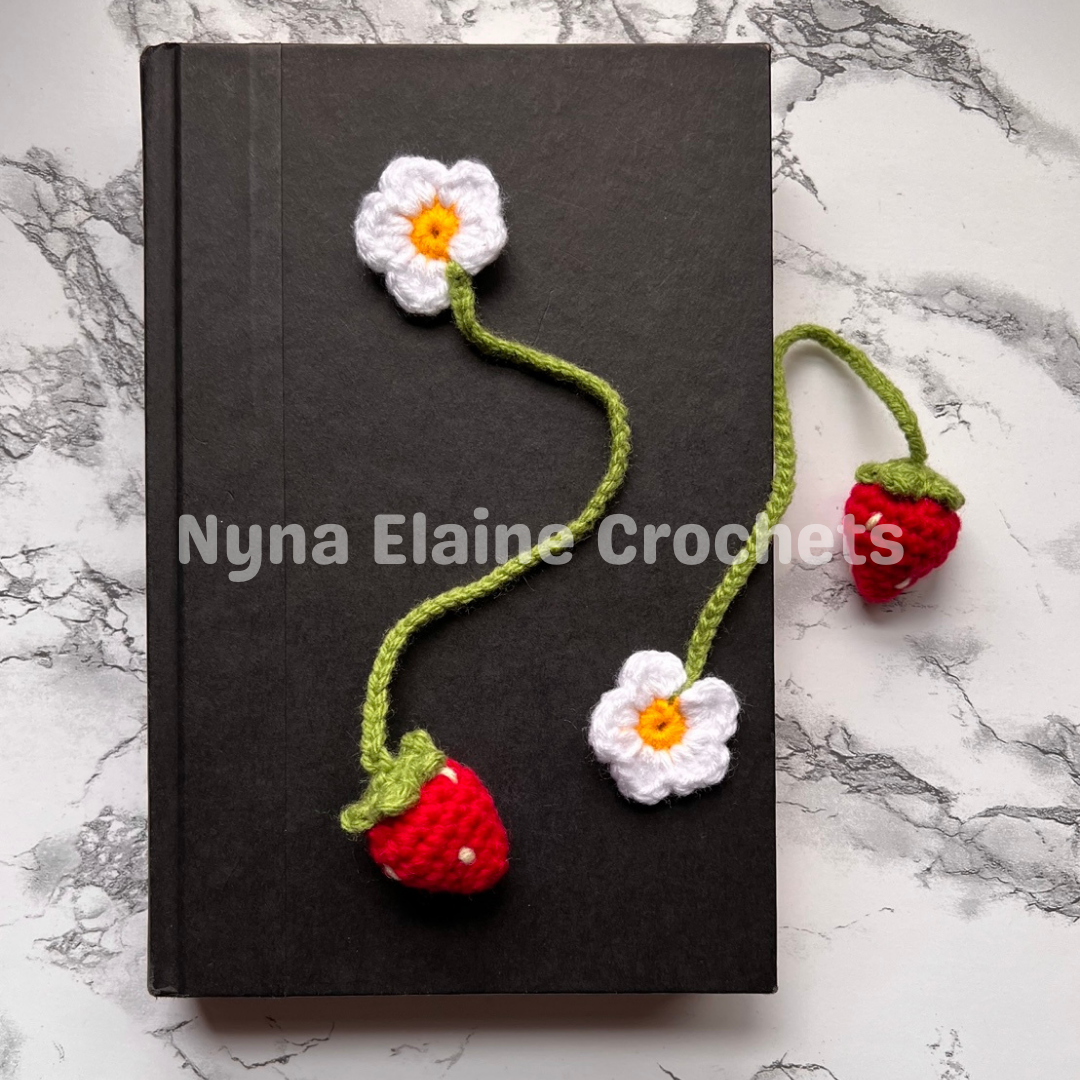 Red Strawberry and Daisy Crochet Bookmark, Tie, Charm, Handmade (1pcs)