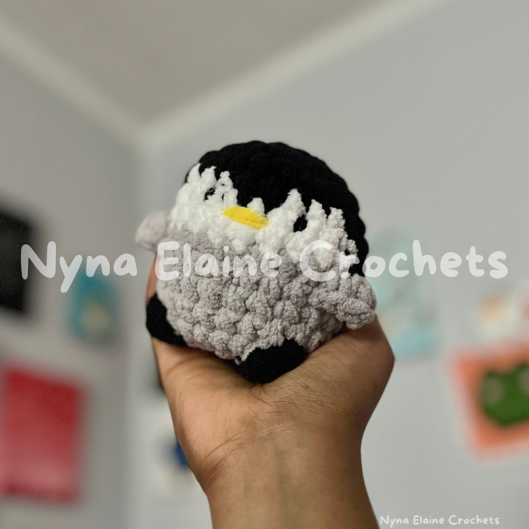 Mini Penguin Plushie Black/Grey